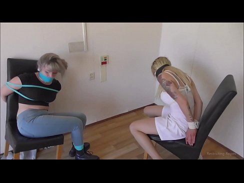 ❤️ Toksomaniulo / ligita kaj buŝoŝtopita / junulino en mizero ❤ Nur porno ĉe ni ❌️